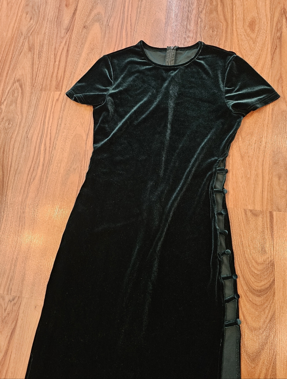 Short-Sleeve Velvet Maxi Dress with Side Slit Button Detail - Dark Green - Picture 5 of 14